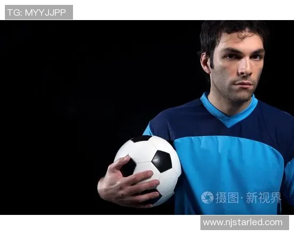 揭秘足球球星背后的博主们 他们如何成为体育界的新媒体力量